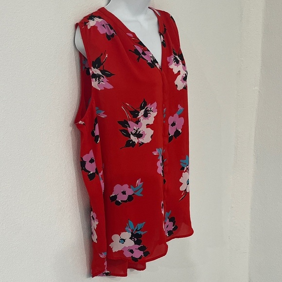 Chelsea & Theodore Floral Red Sleeveless Blouse Size XL - Picture 2 of 5